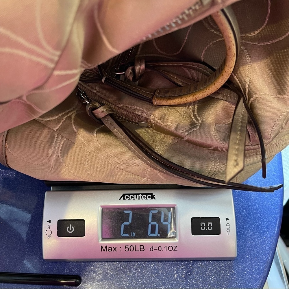 COACH Metallic Gold And Light khaki SIGNATURE Monogram TOTE Diaper Bag No strap - Picture 16 of 16